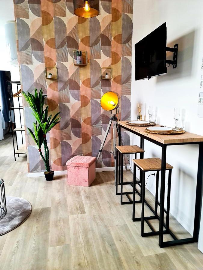 Ng Suitehome - Lille I Tourcoing Winoc - Appartement T2 - Netflix - Wifi - Cuisine - Parking Gratuit Eksteriør bilde